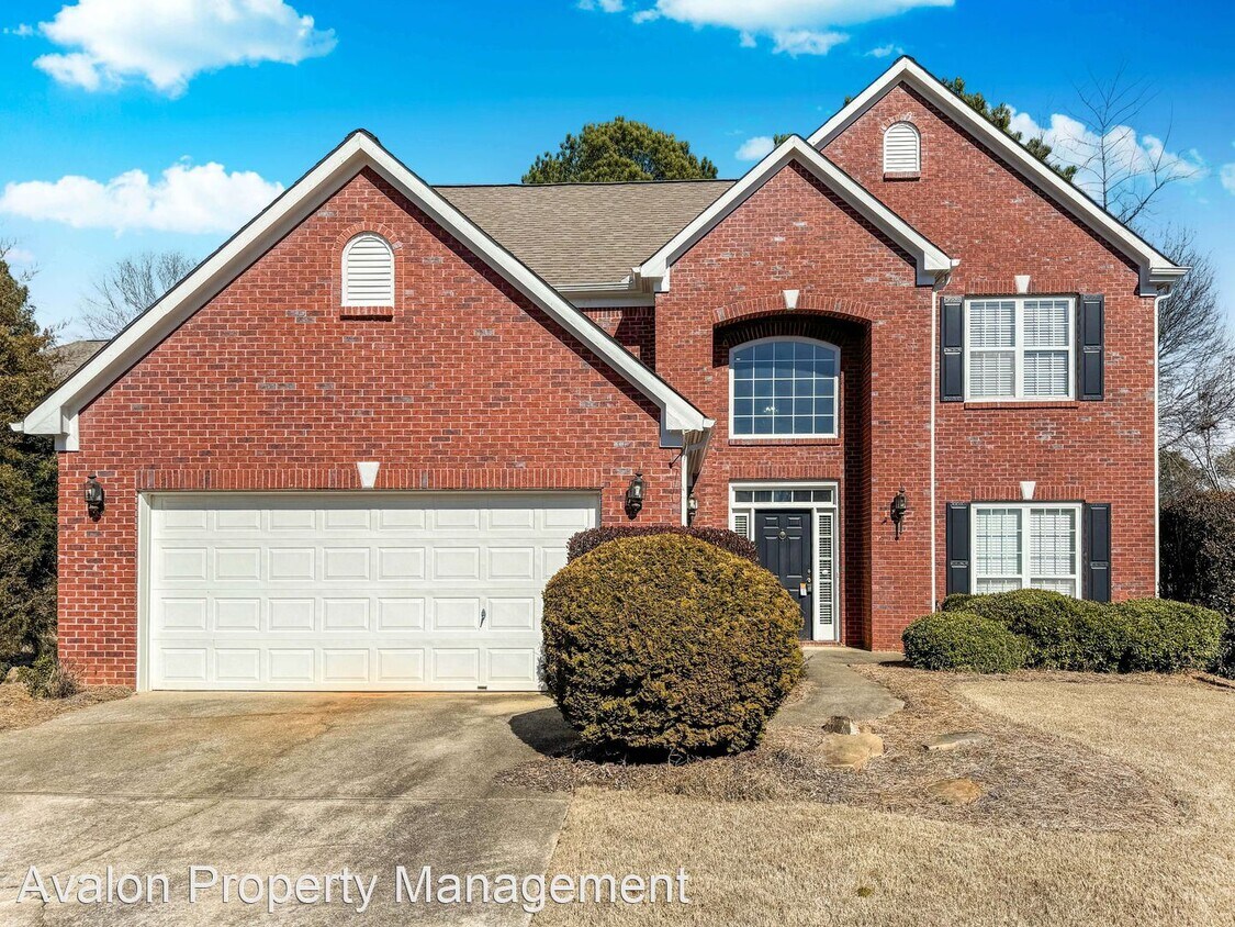 Foto principal - 4 br, 2.5 bath House - 3989 Shallowford Gr...