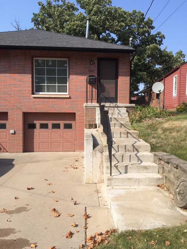 Primary Photo - 2601 Forest Dr