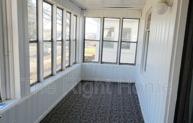 Building Photo - 1518 S 25th St