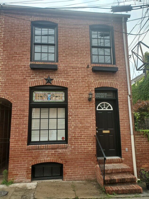 Primary Photo - 2BR/2BA in historic Upper Fells Point