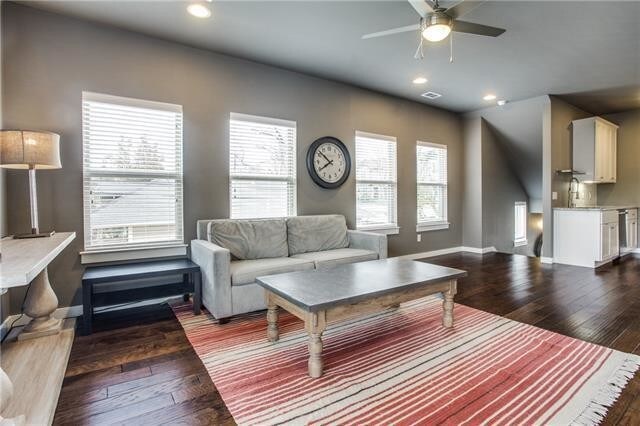 Foto del edificio - 5903 Lindell Ave