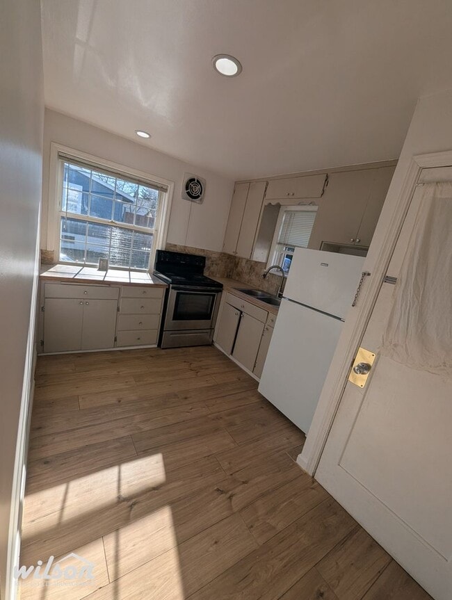 Foto del edificio - 2132 Porter St