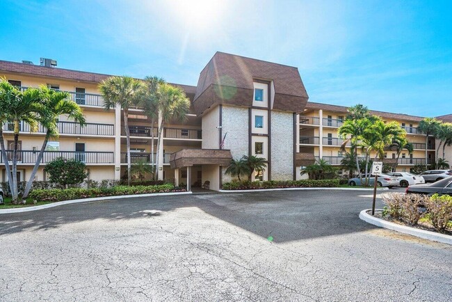 Foto del edificio - 6200 NW 2nd Ave