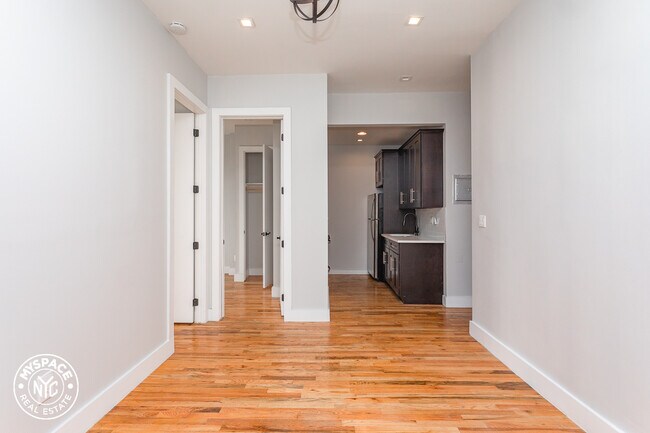 Building Photo - 649 Classon Ave