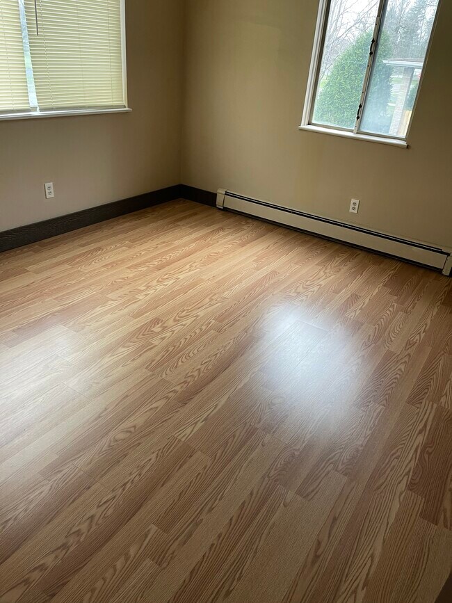 735 Mauro Cir SE Unit 4, Warren, OH 44484 735 Mauro Cir SE Warren