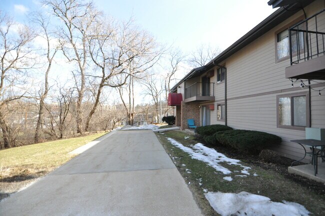 Building Photo - 5309 Brody Dr
