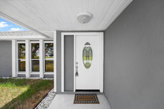 Building Photo - 1991 SW Gemini Ln