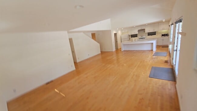 Building Photo - 6600 W 83rd St
