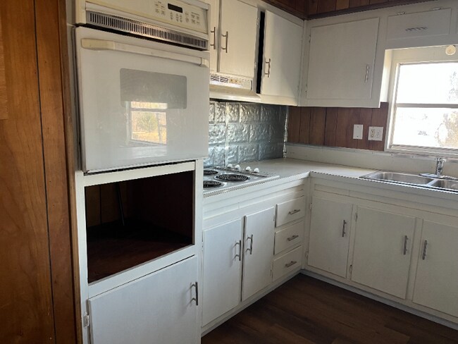 Building Photo - 5414 Cr 2526