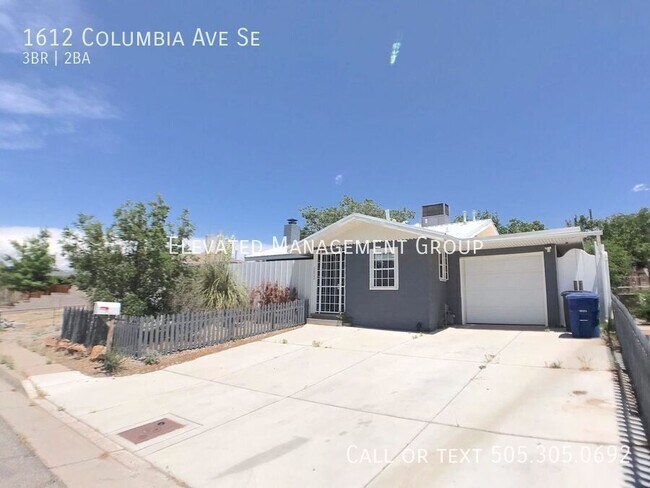 Foto del edificio - 1612 Columbia Dr NE