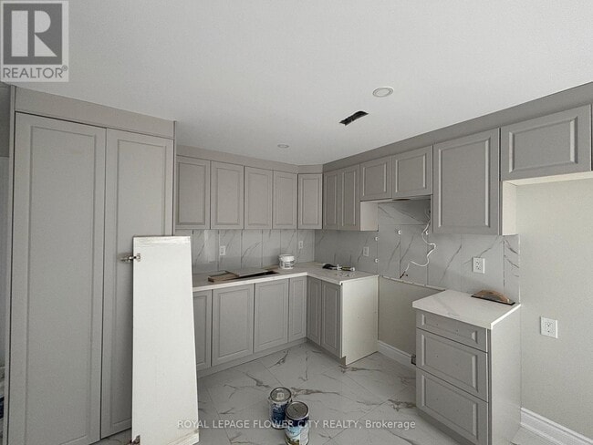 Building Photo - 200 Hunter Way