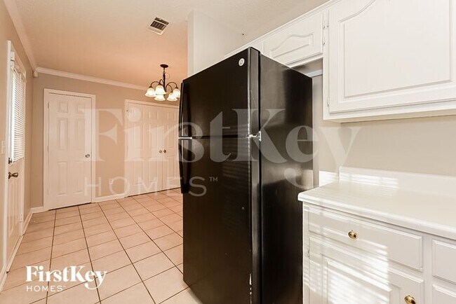 Foto del edificio - 1390 North Hampton Drive