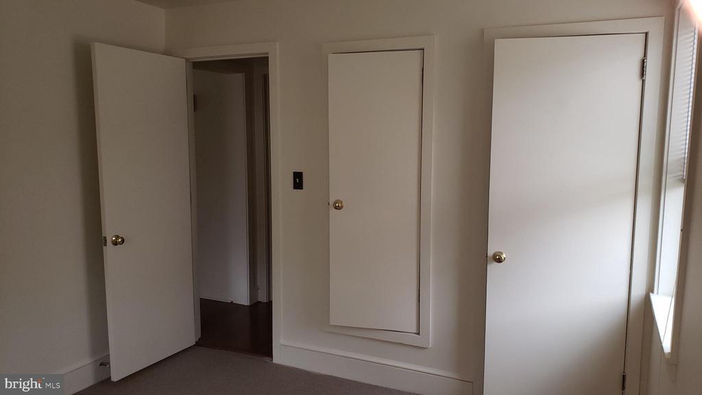 Foto principal - 205 E Locust St