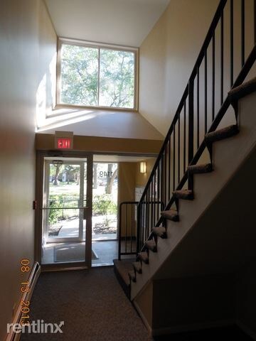 Building Photo - 974 Thornton Ln