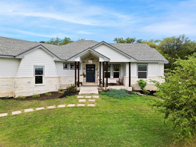 Building Photo - 706 Stow Dr