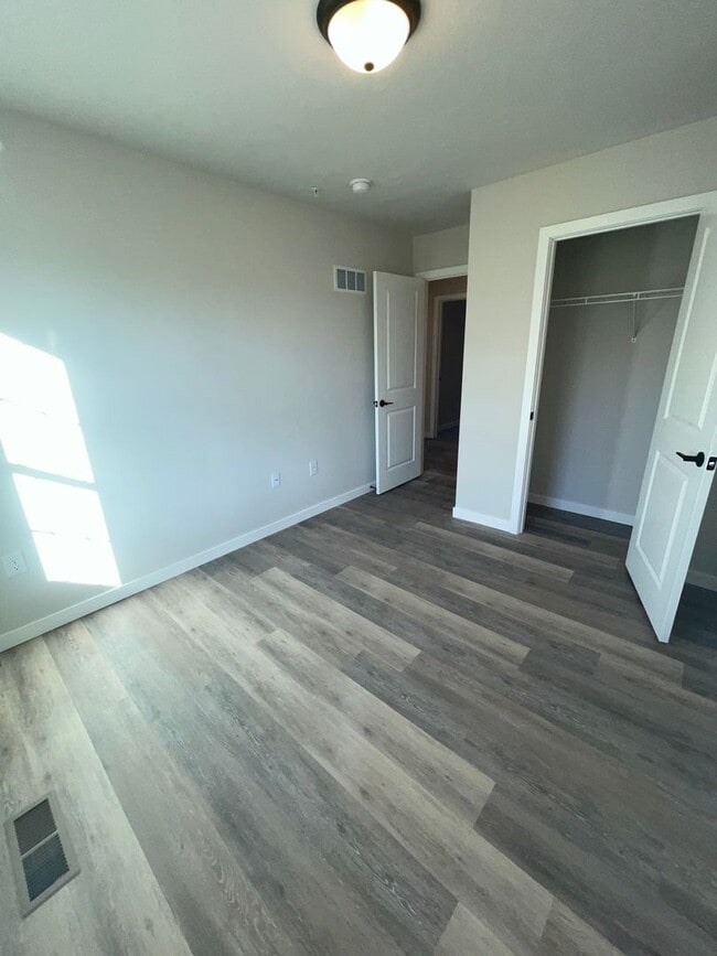 Foto del edificio - New Townhomes in Spring Grove School District - Pointer Court