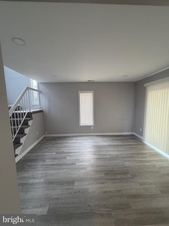 Building Photo - 1914 Cavalier Cir