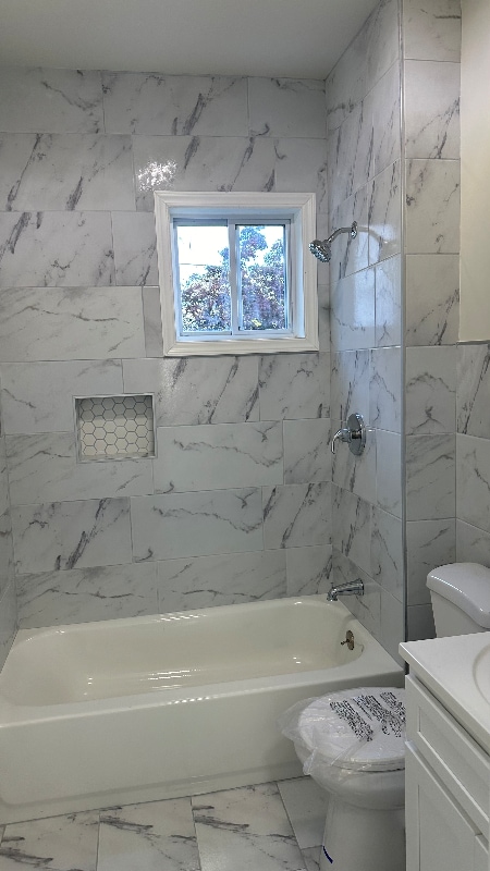 Building Photo - 0 Circular Ave