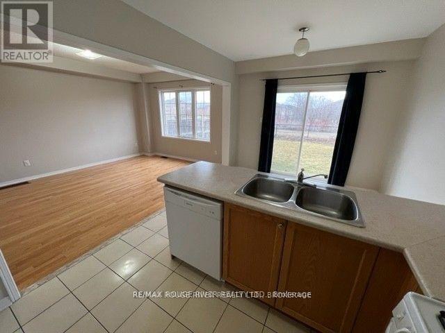 Building Photo - 32 Puttingedge Dr