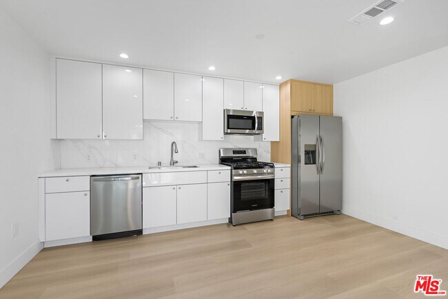 Foto del edificio - 10963 Calvert St