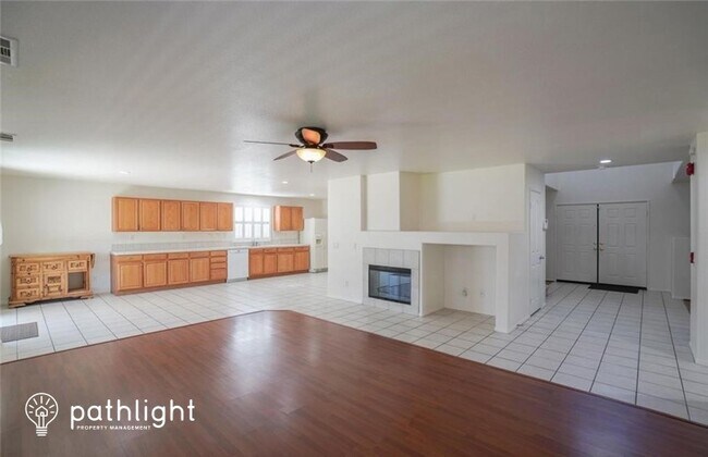 Foto del edificio - 2103 W Avenue K7, Lancaster, CA, 93536