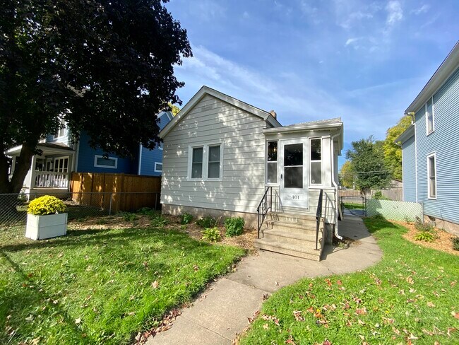 Front exterior - 401 Sherburne Ave