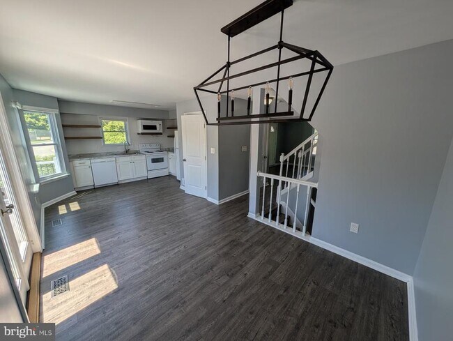 Foto del edificio - 15300 Gunsmith Terrace
