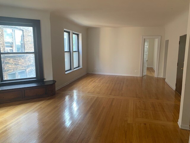 Foto del edificio - 3939 N Pine Grove Ave
