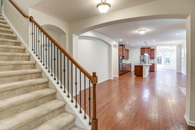 Building Photo - 728 Lampwick Ln