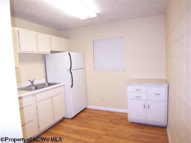  - 149 Holland Ave