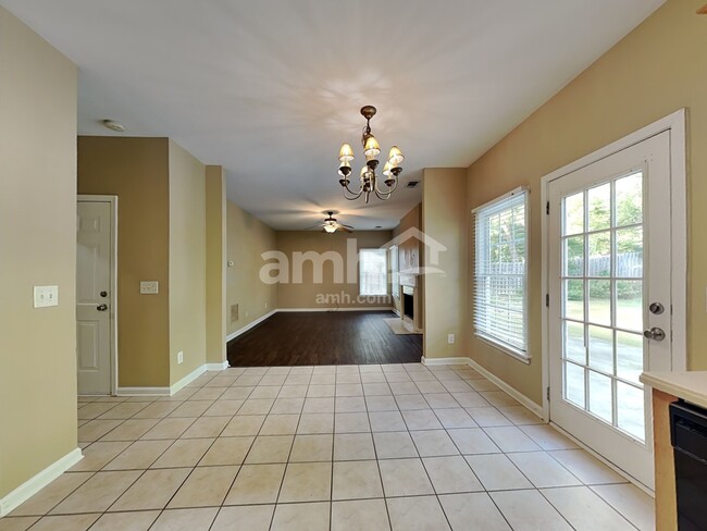 Foto del edificio - 1701 Hillside Bend Xing