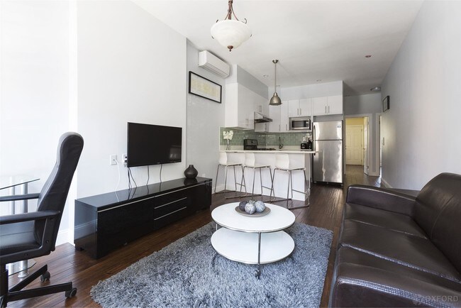 Foto del edificio - 447 11th Street