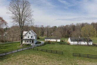 Building Photo - 1777 Route 9g Unit
