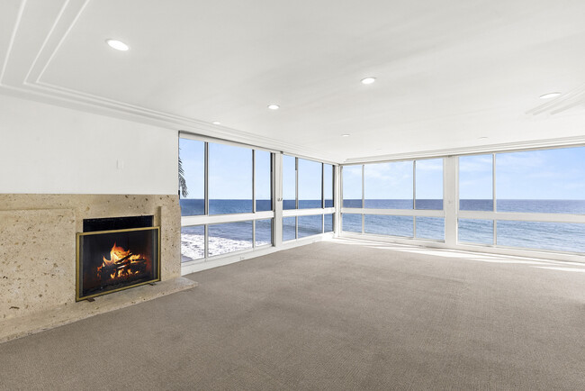 Foto del edificio - 22548 Pacific Coast Hwy