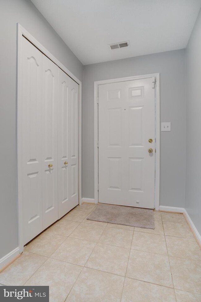 Building Photo - 2810 Berrywood Ln