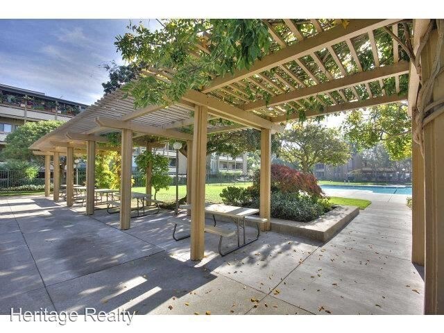 Building Photo - 1131 Compass Ln