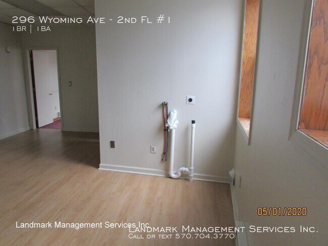 Foto del edificio - 296 Wyoming Ave
