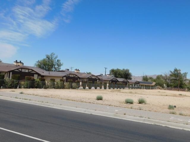 Building Photo - 13077 Navajo Rd