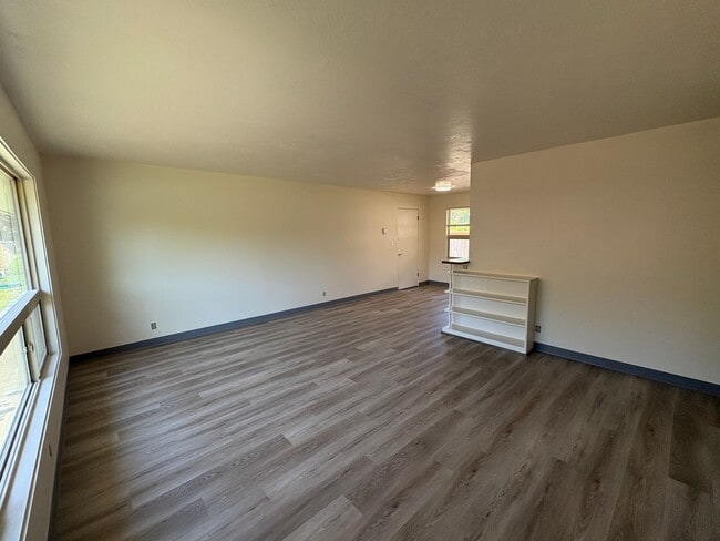 Photo - 2 Bedroom Near Harlow Townhome