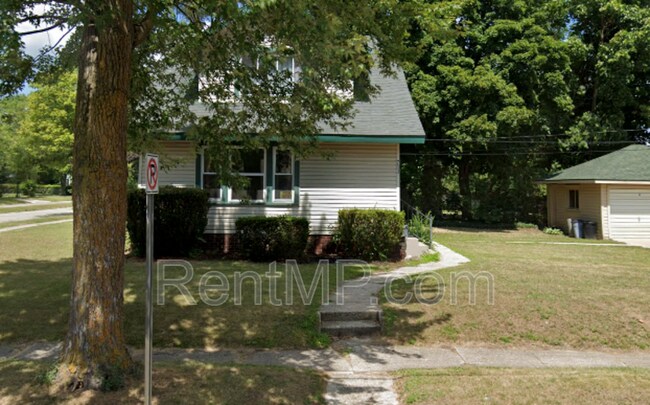 Foto del edificio - 703 E Chippewa St