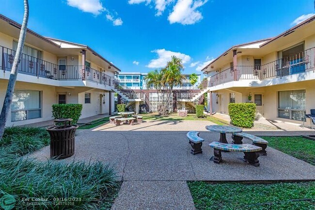 Foto del edificio - 3500 Jackson St