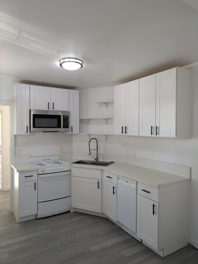 Foto del edificio - 1513 E 106th St
