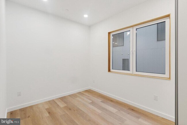 Foto del edificio - 1308 N Front St