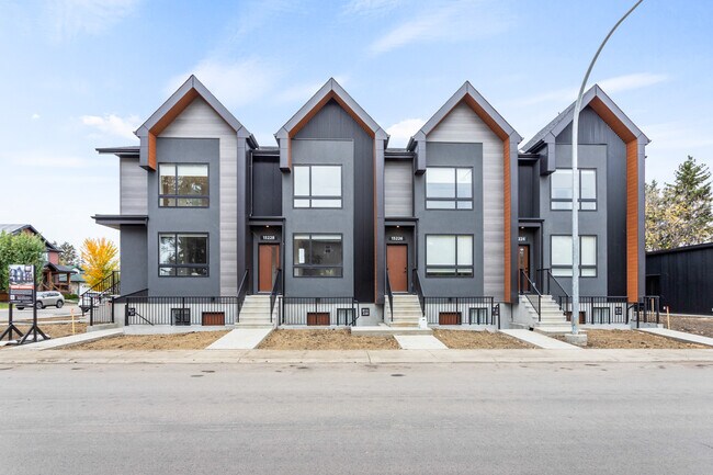 Building Photo - 15226-15298 98 Ave NW