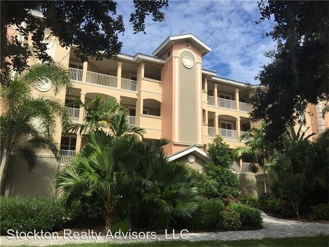 Building Photo - 5120 Manorwood Dr