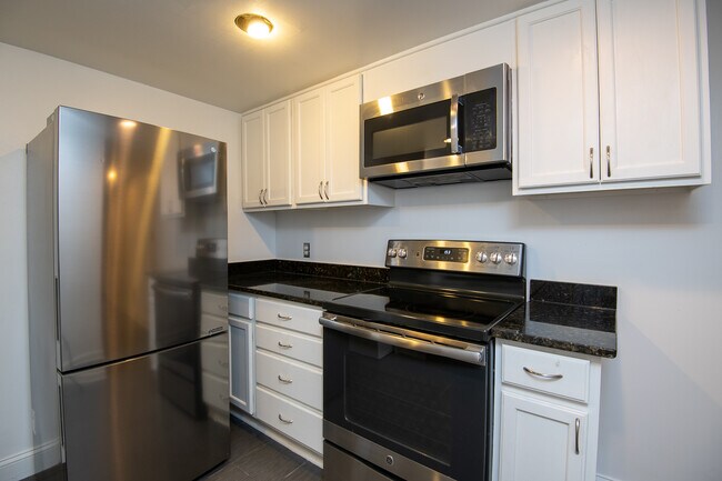 Foto del edificio - 2476 Ontario Rd NW
