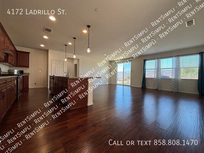 Foto del edificio - 4172 Ladrillo St