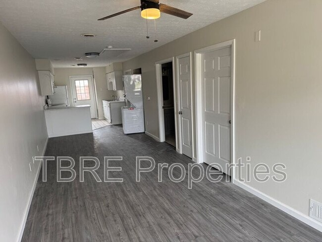 Building Photo - 700 Jefferson St