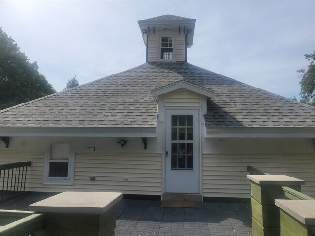Foto del edificio - 144 E Haverhill St
