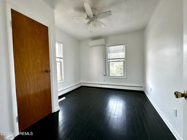 Building Photo - 57 Osborn St